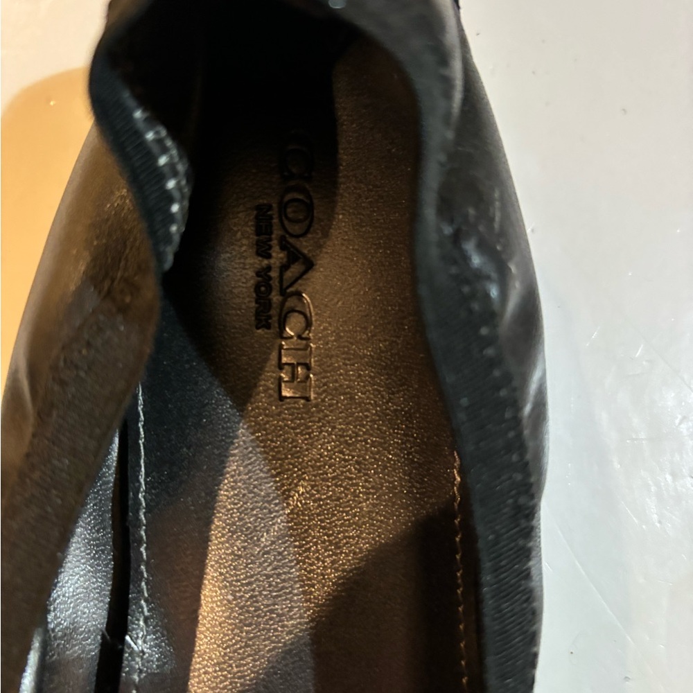 COACH Black Leather & Patent Chelsea Flat SHOES 7.5 - Picture 4 of 12